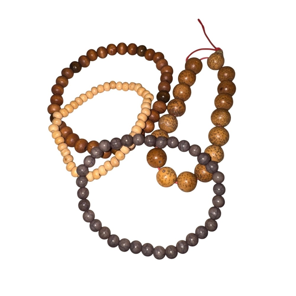 Lot‎ of 4 Womens Boho Stackable Beaded Charm Plastic Wood Bracelets Bundle Set